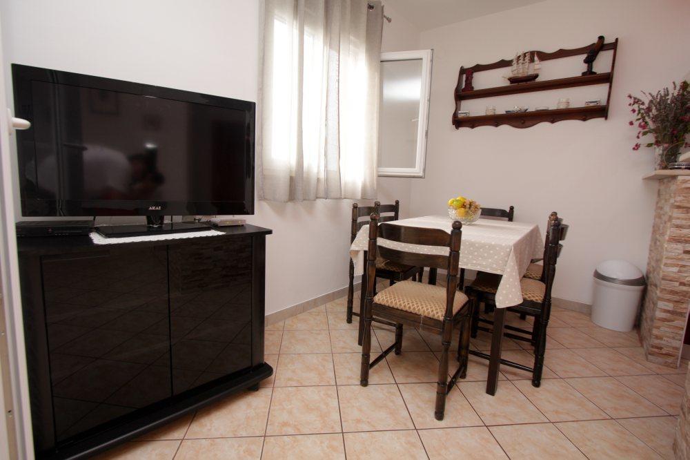 Apartment Miljenko Tomic Splitska Buitenkant foto